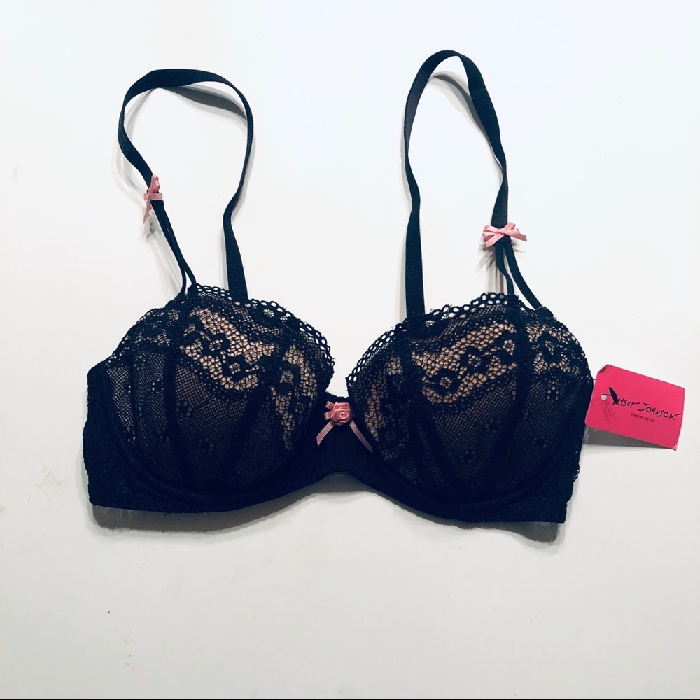 NWT Betsey Johnson Eyelet Lace Bra